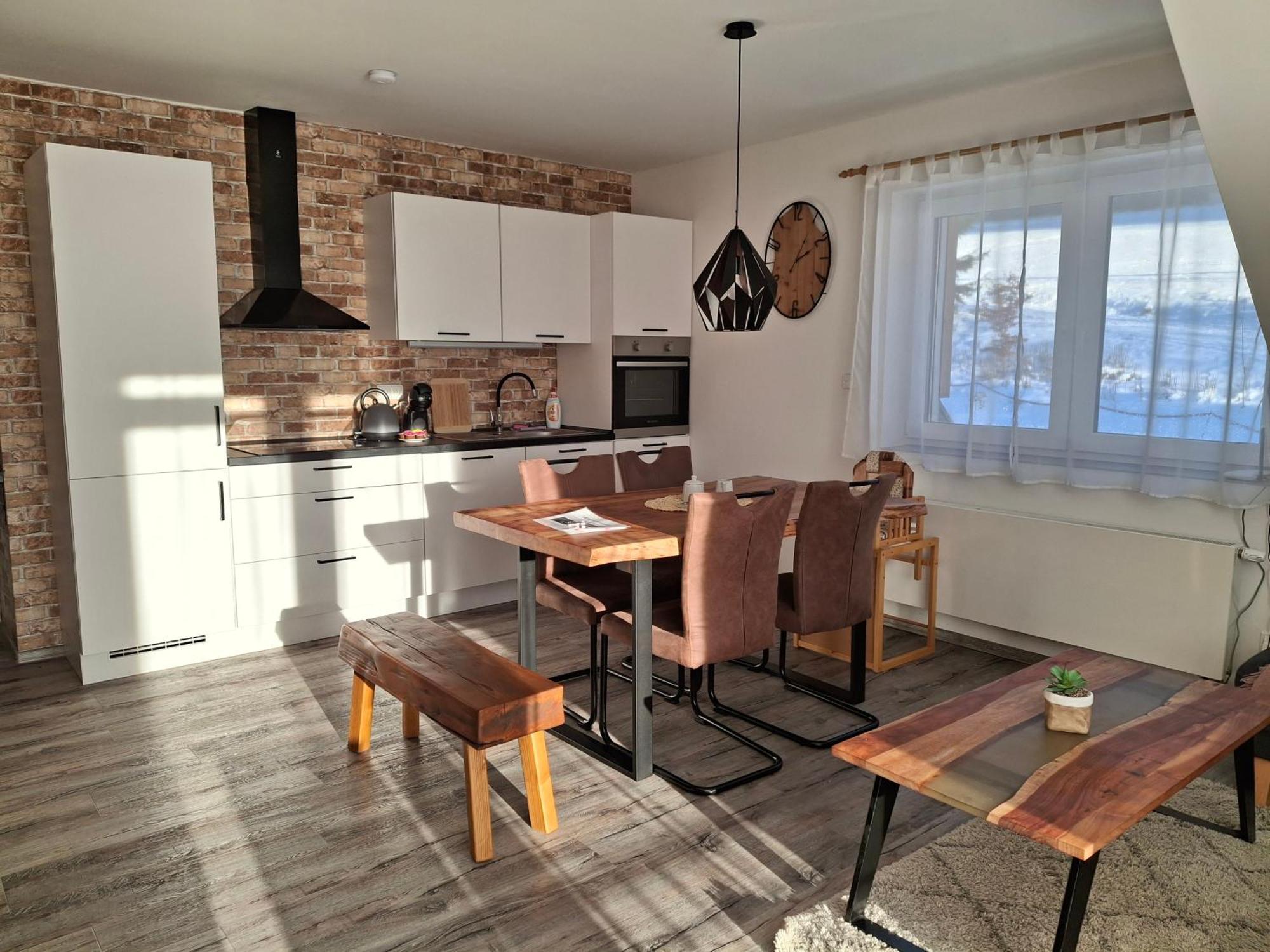 Apartman U Mamuta โดลนี โมราวา ภายนอก รูปภาพ